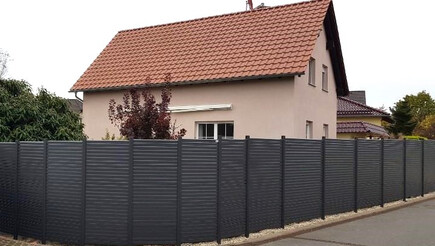 Aluminium Sichtschutz aus dem 2023 in 04425 Taucha Deutschland von Zaunteam Leipzig.