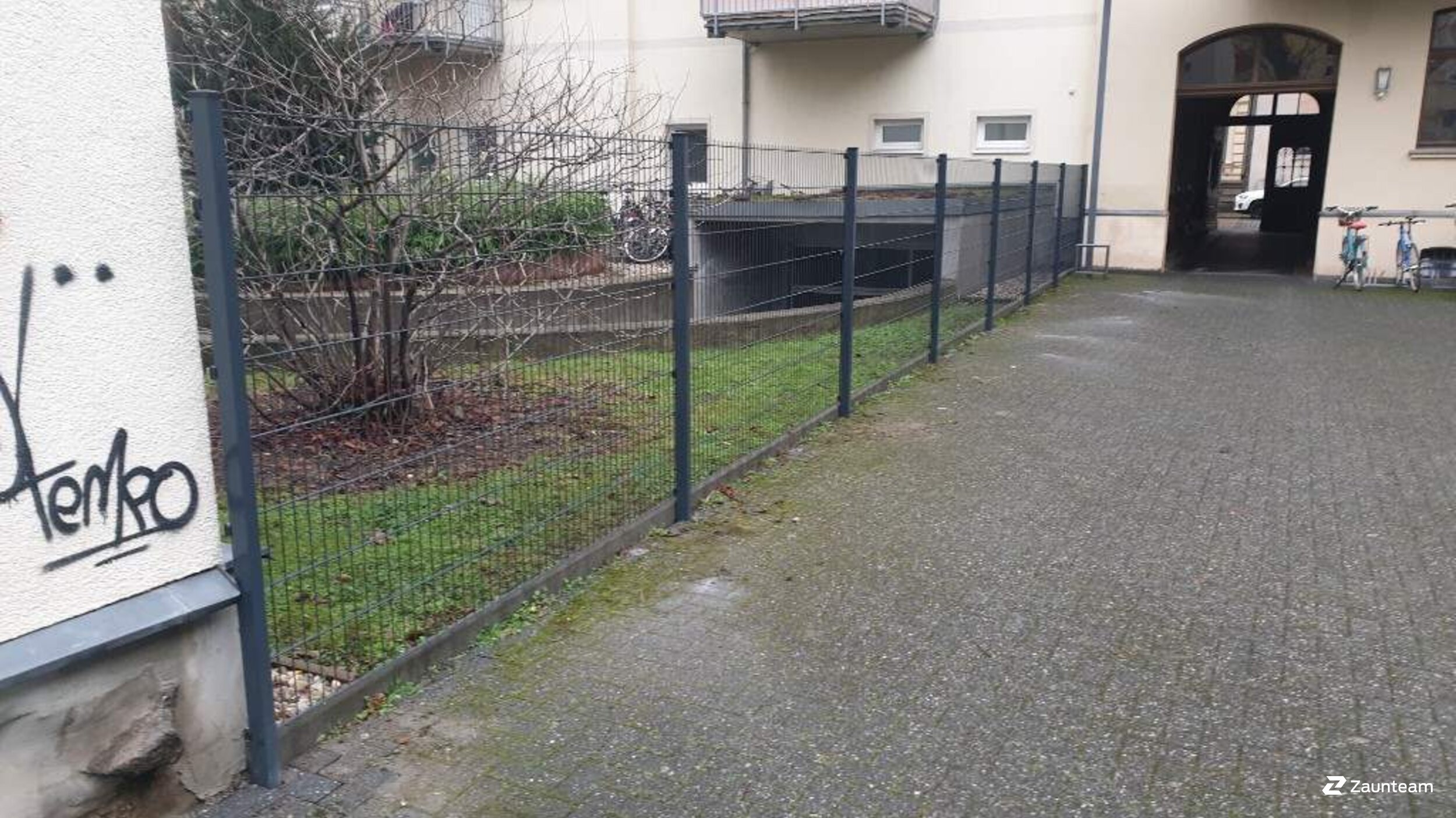 Doppelstabmattenzaun aus dem 2022 in 04109 Leipzig Deutschland von Zaunteam Leipzig.