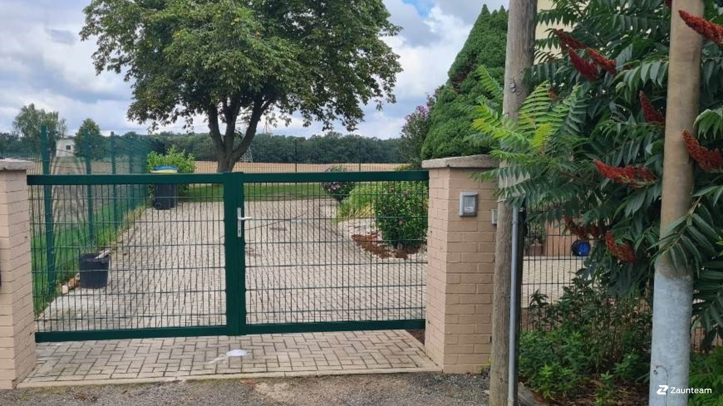 Doppelstabmattenzaun aus dem 2023 in 04827 Machern Deutschland von Zaunteam Leipzig.