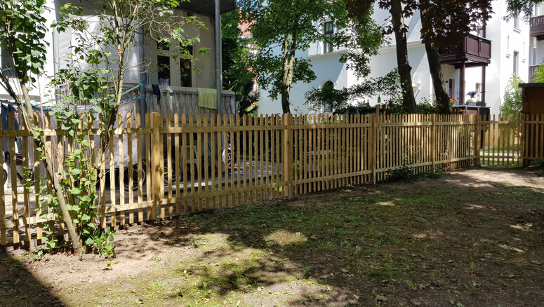 Palisadenzaun aus dem 2025 in 04157 Leipzig Deutschland von Zaunteam Leipzig.