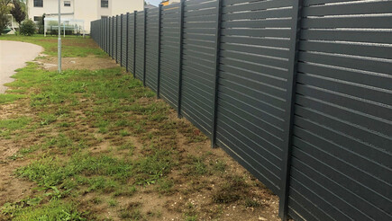 Aluminium Sichtschutz aus dem 2022 in 9065 Ebenthal Österreich von Zaunteam Kärnten-Ost.