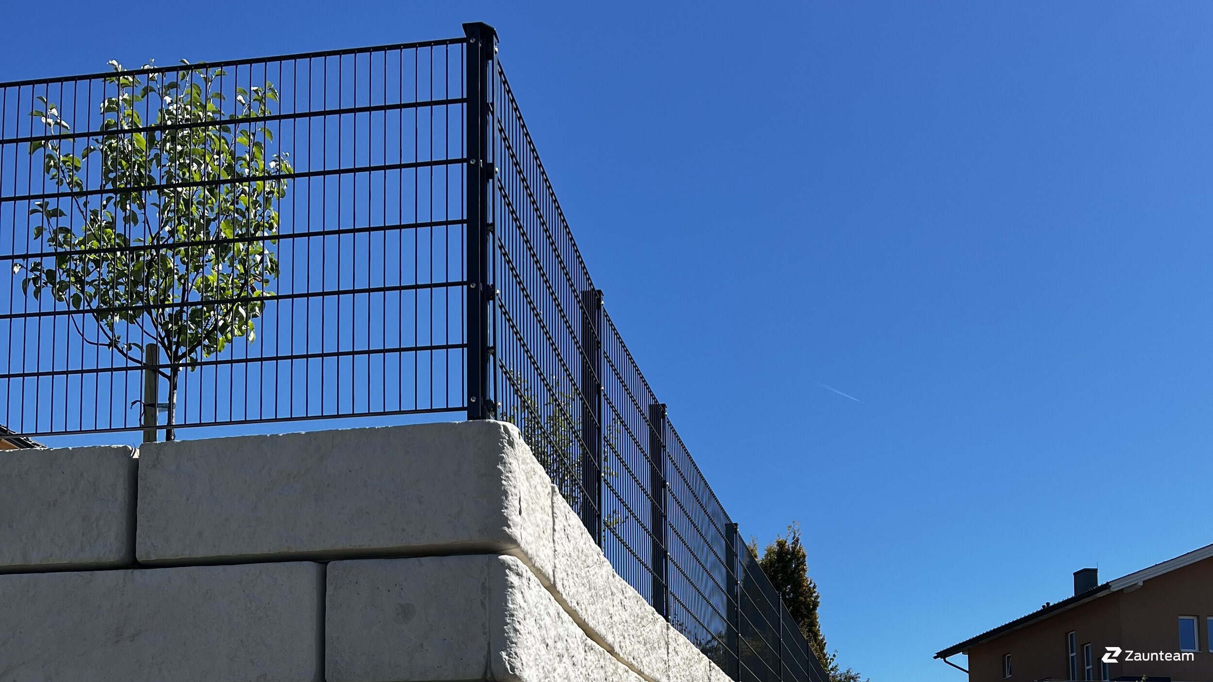 Clôture en panneau double fil de 2025 à 9560 Feldkirchen Autriche de Zaunteam Kärnten-Ost.