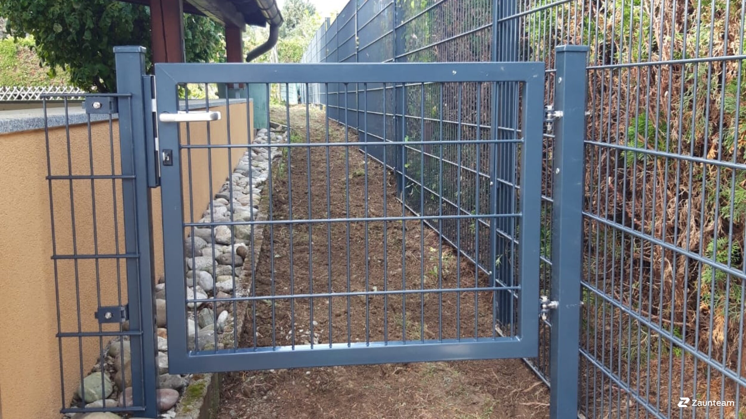 Doppelstabmattenzaun aus dem 2020 in 9500 Villach Österreich von Zaunteam Kärnten-Mitte.