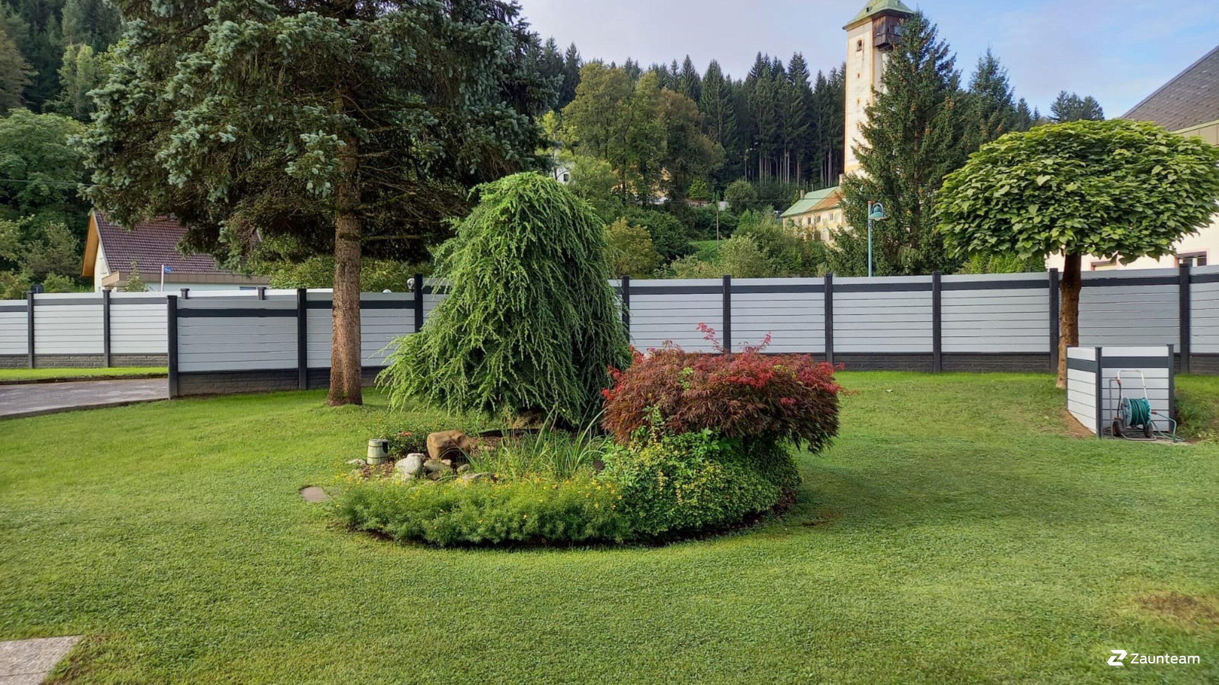 Aluminium Sichtschutz aus dem 2023 in 9601 Arnoldstein Österreich von Zaunteam Kärnten-Mitte.