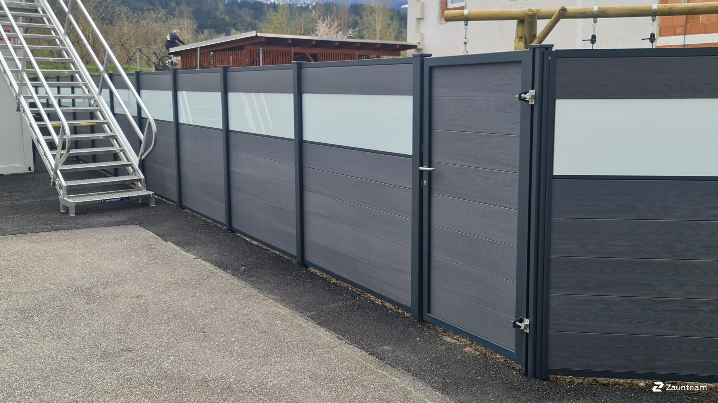 Kunststoff Sichtschutz aus dem 2023 in 9500 Villach Österreich von Zaunteam Kärnten-Mitte.