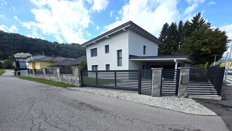 Automatische Tore aus dem 2025 in 9601 Arnoldstein Österreich von Zaunteam Kärnten-Mitte.