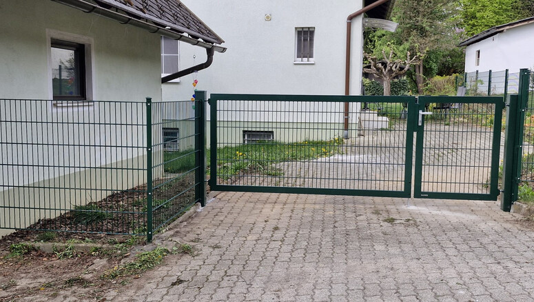Doppelstabmattenzaun aus dem 2026 in 9601 Arnoldstein Österreich von Zaunteam Kärnten-Mitte.