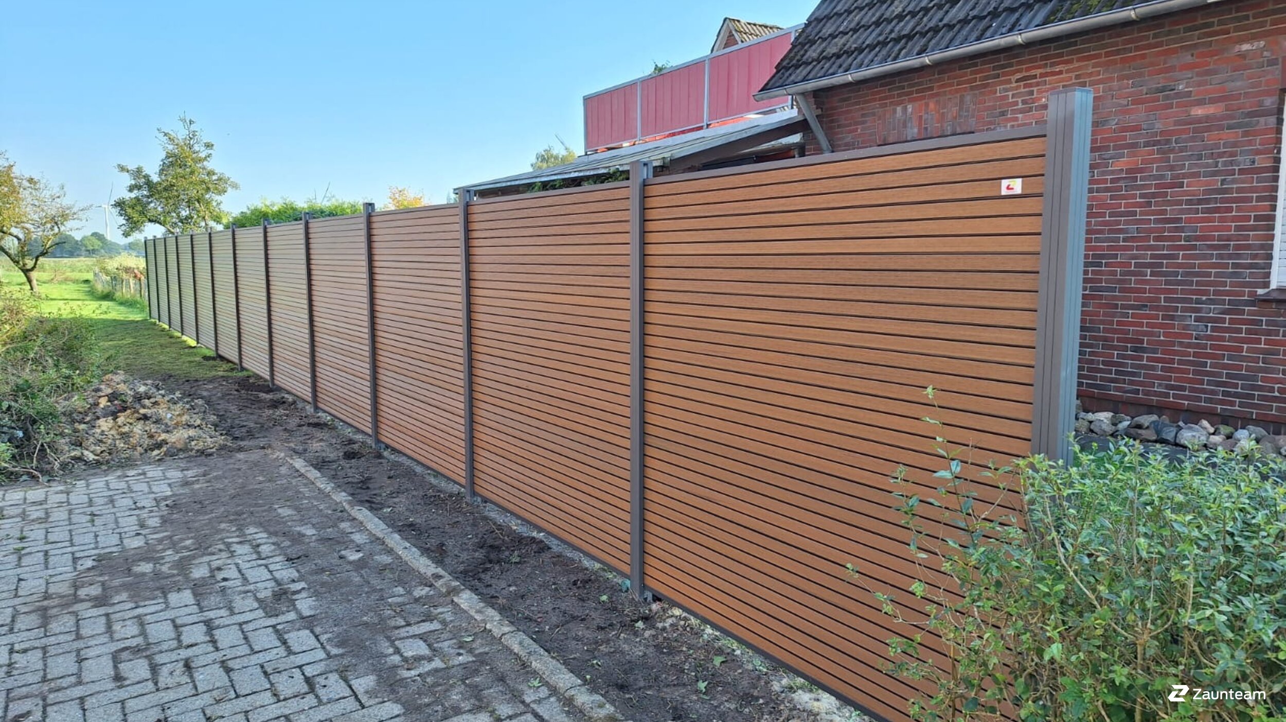 Aluminium Sichtschutz aus dem 2024 in 26123 Oldenburg Deutschland von Zaunteam Friesische-Wehde.