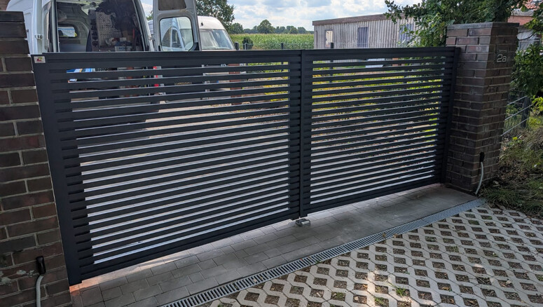 Aluzaun aus dem 2025 in 26340 Zetel Deutschland von Zaunteam Friesische-Wehde.