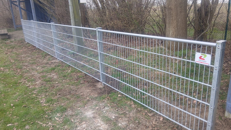 Doppelstabmattenzaun aus dem 2026 in 26937 Stadland Deutschland von Zaunteam Friesische-Wehde.