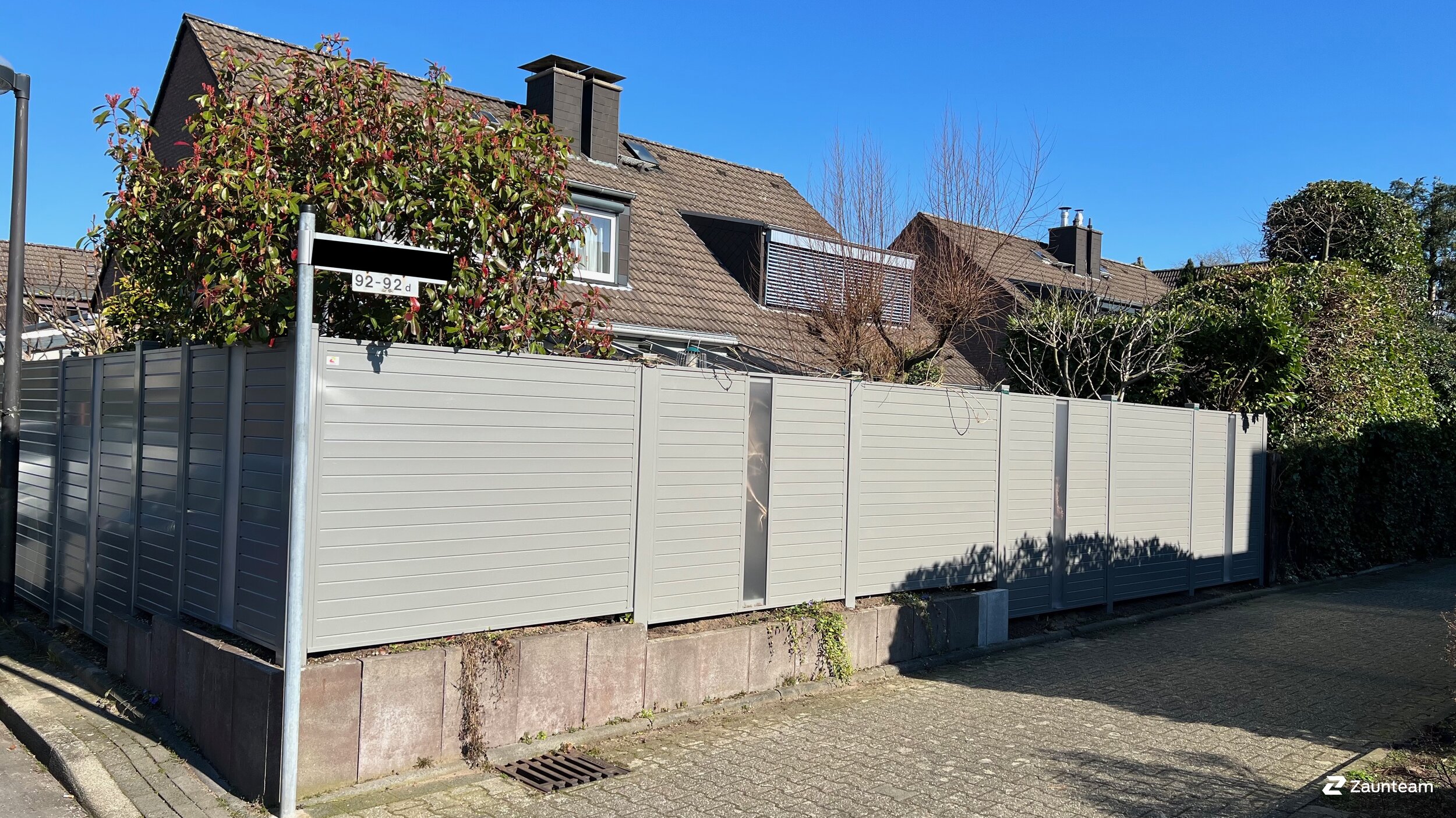 Aluminium Sichtschutz aus dem 2021 in 40764 Langenfeld Deutschland von Franchise AG.