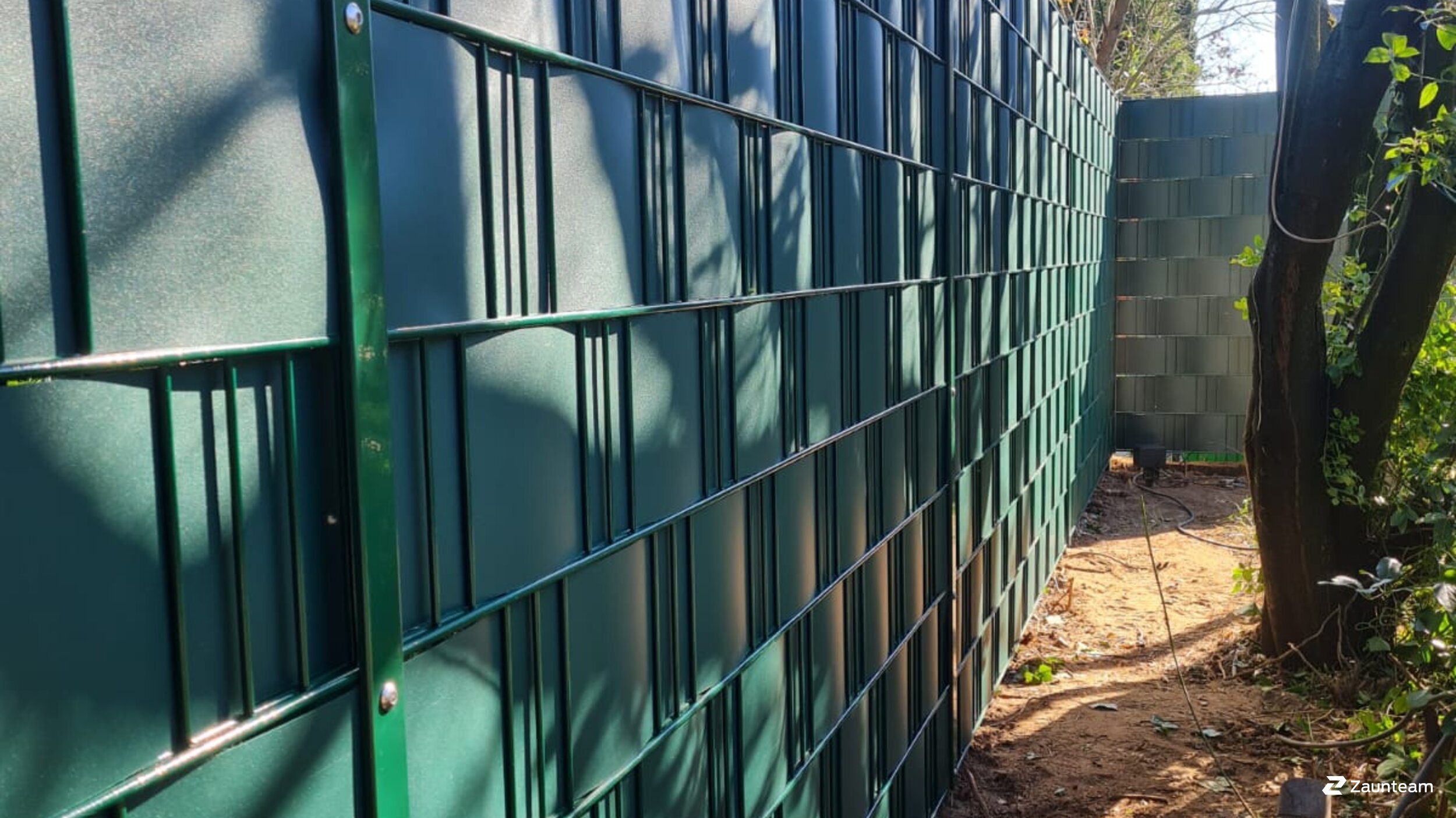 Flecht Sichtschutz aus dem 2022 in 40764 Langenfeld Deutschland von Franchise AG.