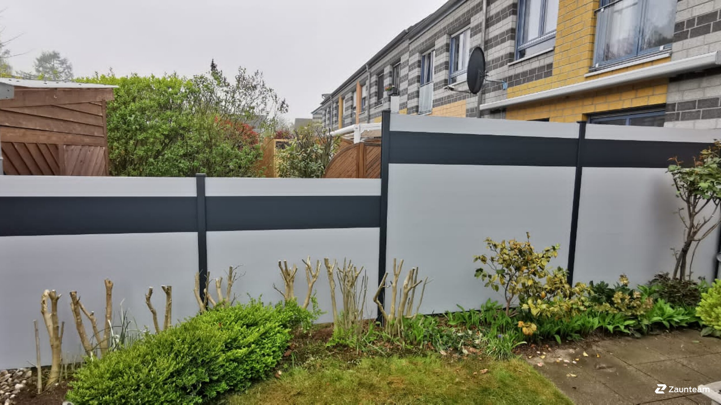 Aluminium Sichtschutz aus dem 2021 in 42699 Solingen Deutschland von Franchise AG.