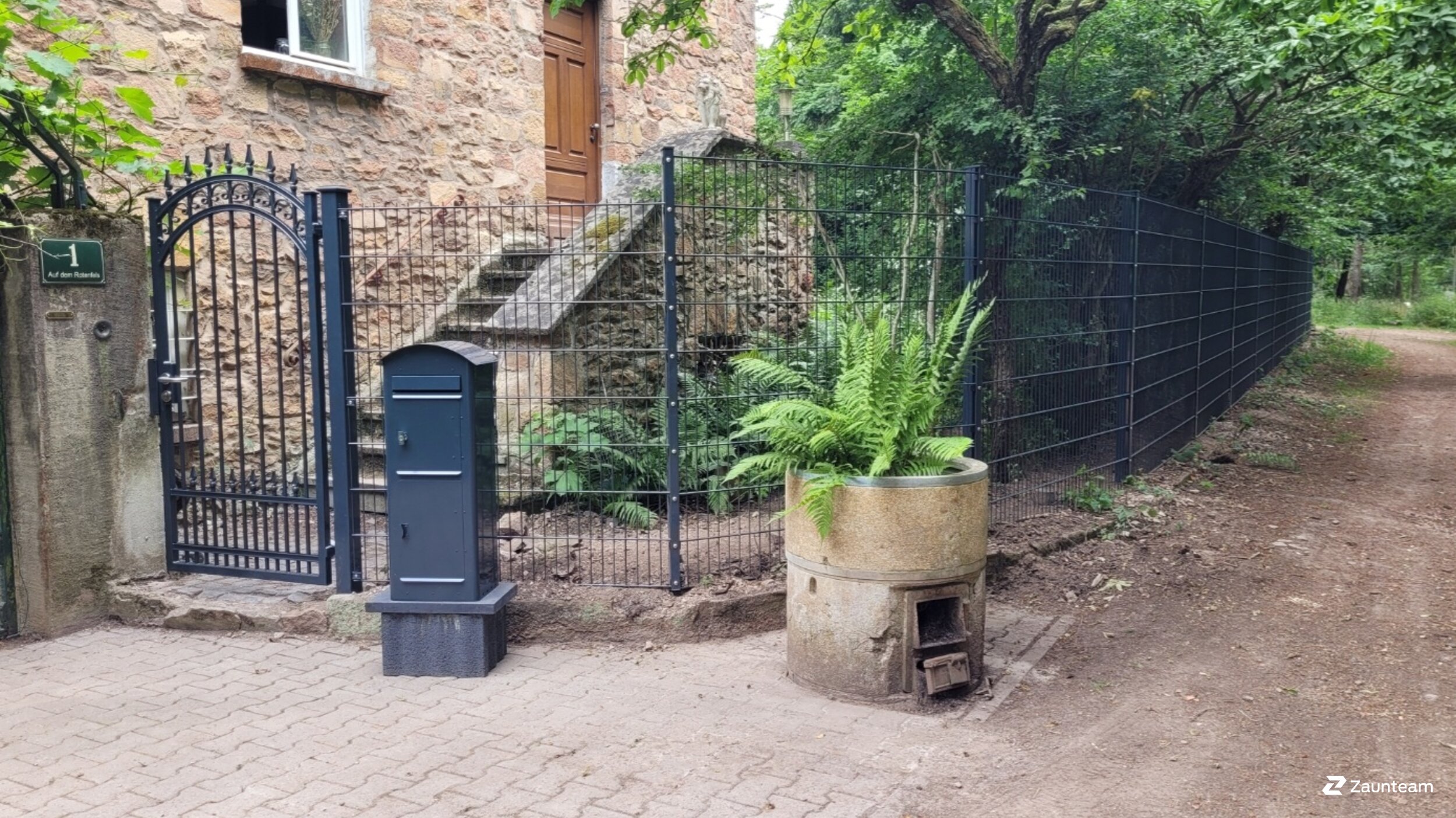 Doppelstabmattenzaun aus dem 2022 in 55595 Traisen Deutschland von Zaunteam Hunsrück-Nahe.