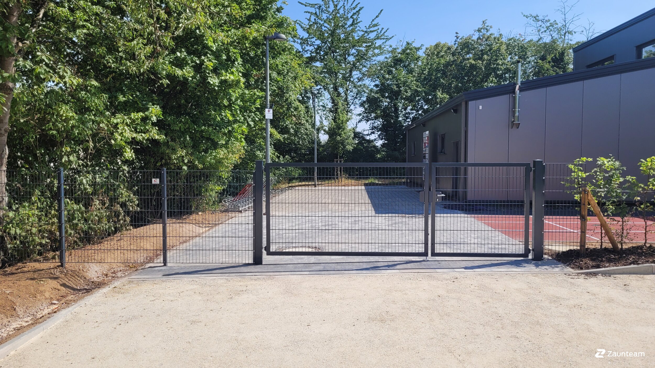 Doppelstabmattenzaun aus dem 2023 in 55450 Langenlonsheim Deutschland von Zaunteam Hunsrück-Nahe.