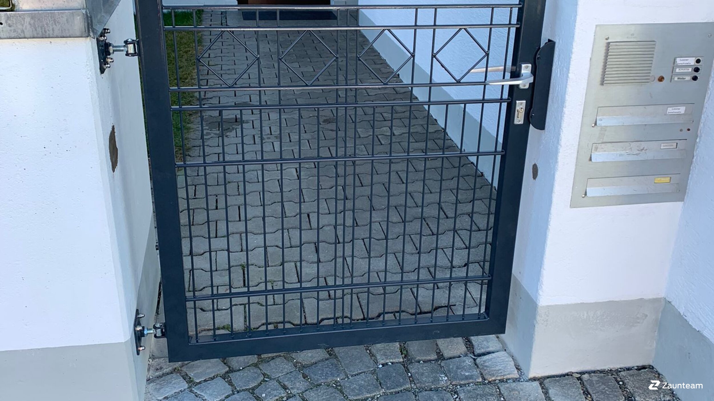 Deko-Doppelstabmattenzaun aus dem 2021 in 86405 Meitingen Deutschland von Zaunteam Schwaben-Nord.