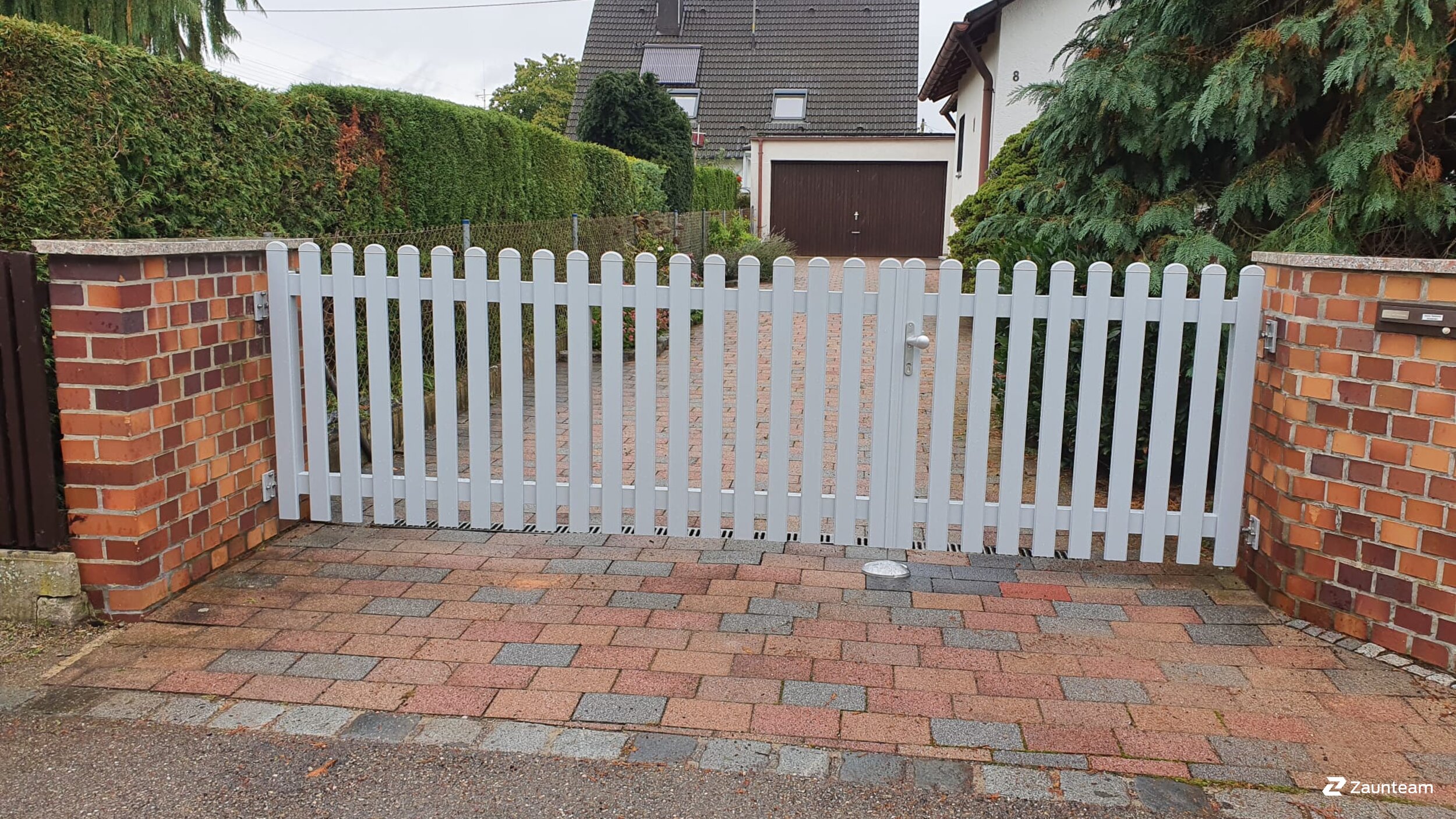 Aluzaun aus dem 2022 in 86156 Augsburg Deutschland von Zaunteam Schwaben-Nord.