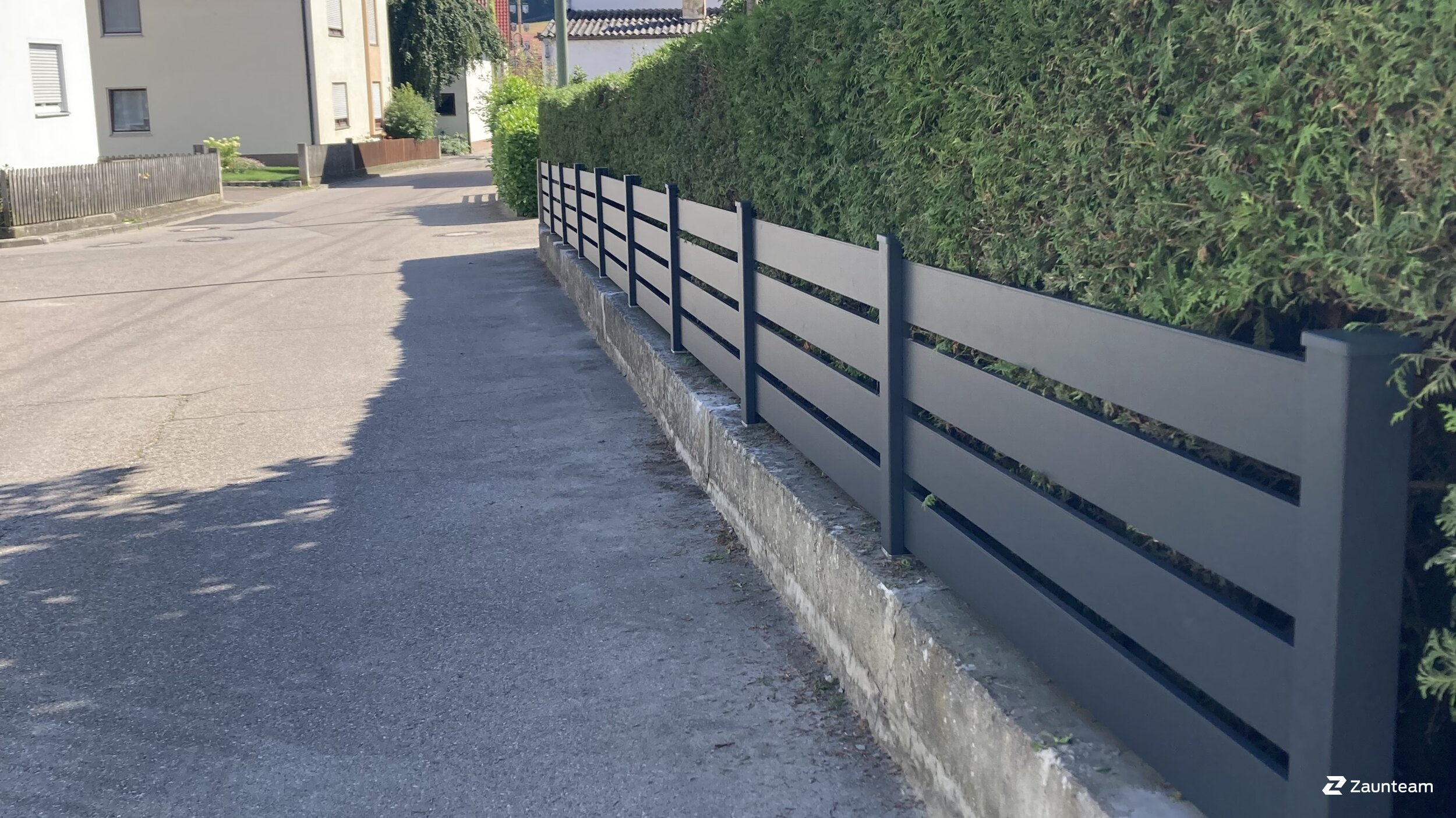 Aluminium Sichtschutz aus dem 2024 in 86447 Todtenweis Deutschland von Zaunteam Schwaben-Nord.