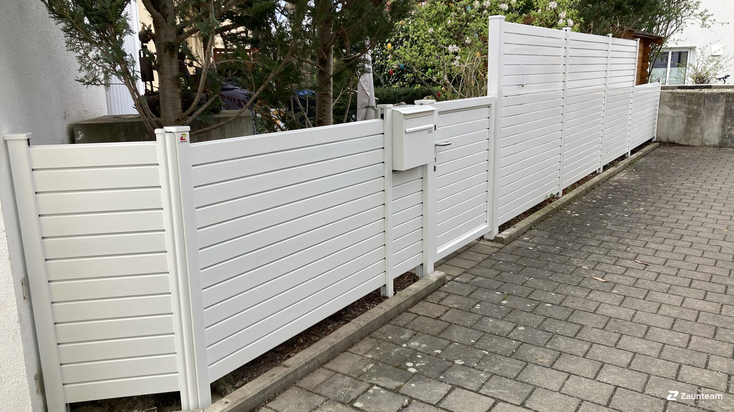 Aluminium Sichtschutz aus dem 2024 in 86169 Augsburg Deutschland von Zaunteam Schwaben-Nord.