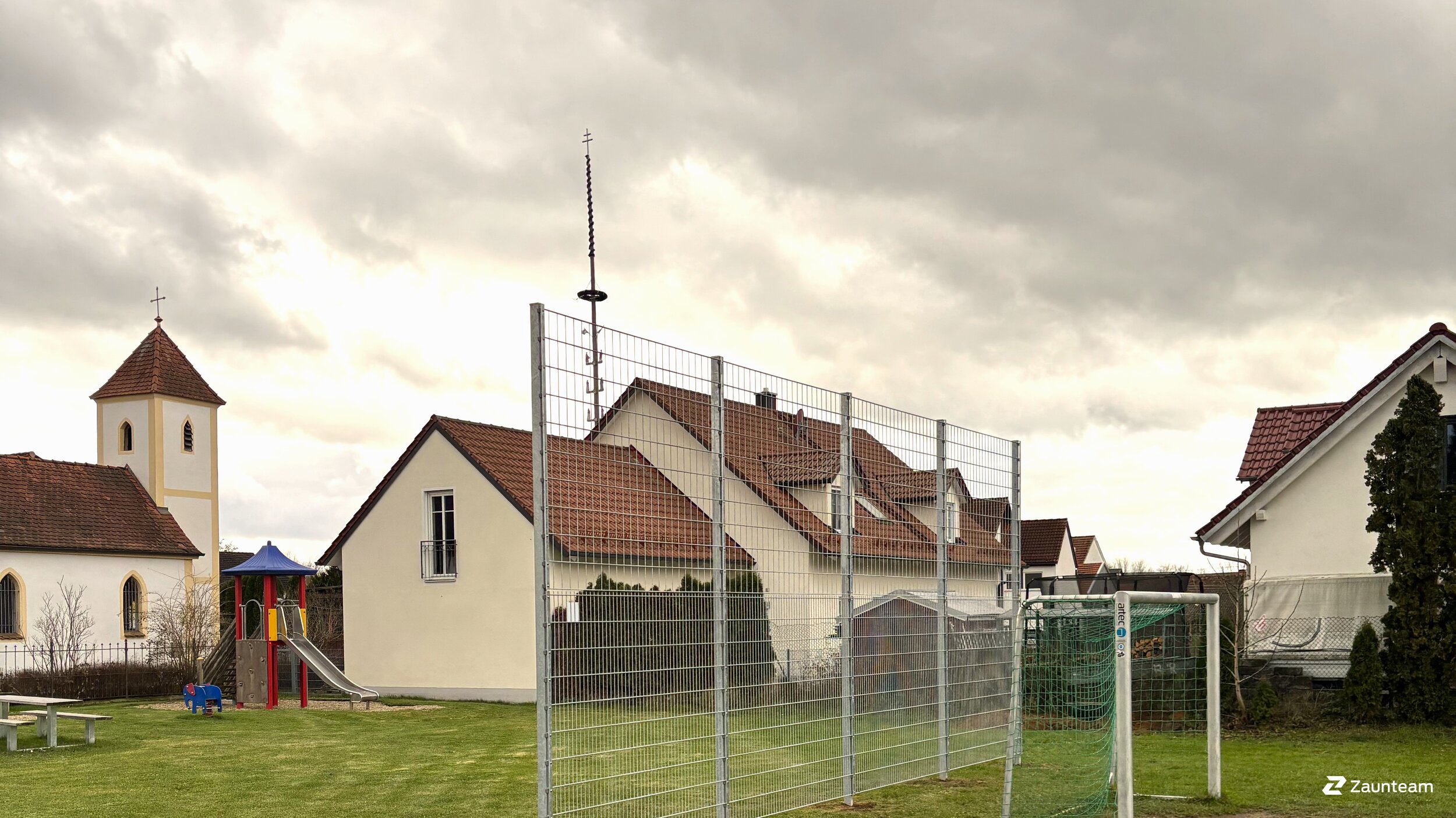 Ballfangzaun aus dem 2024 in 86551 Aichach Deutschland von Zaunteam Schwaben-Nord.