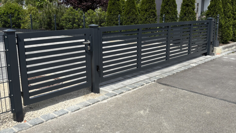 Aluzaun aus dem 2025 in 86663 Asbach Bäumenheim Deutschland von Zaunteam Schwaben-Nord.