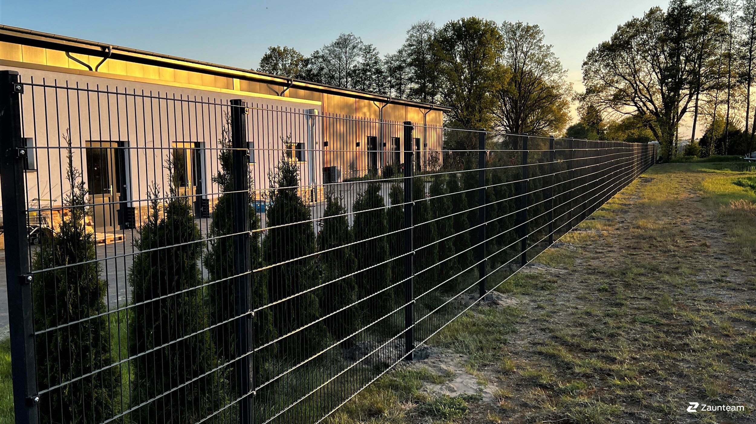 Doppelstabmattenzaun aus dem 2022 in 49170 Hagen am Teutoburger Wald Deutschland von Zaunteam Osnabrücker Land.