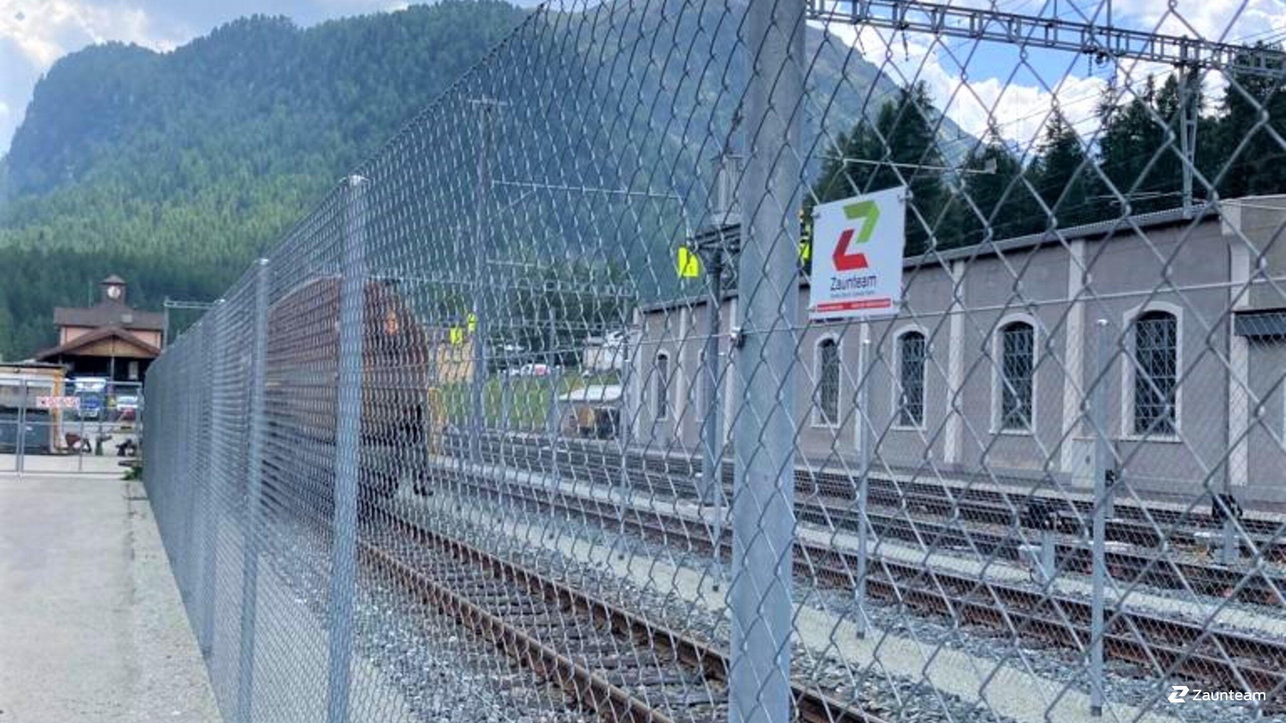 Diagonalgeflecht aus dem 2022 in 7504 Pontresina Schweiz von Zaunteam Engadin.