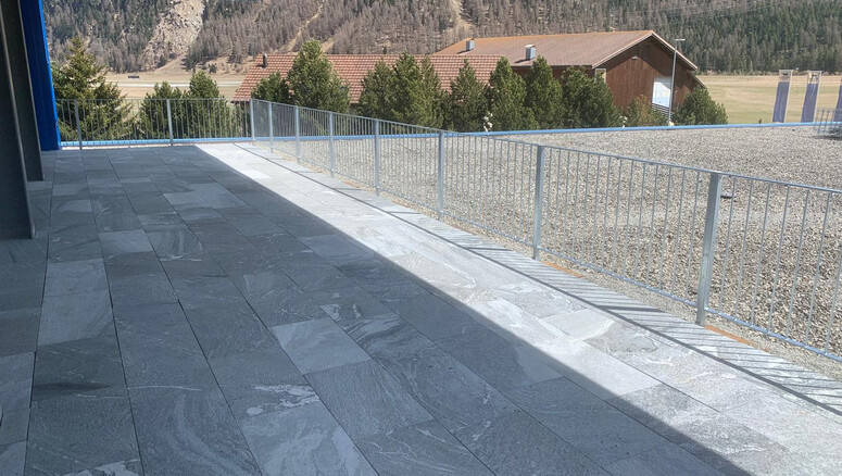 Garde-corps et main-courantes de 2025 à 7503 Samedan Suisse de Zaunteam Engadin.