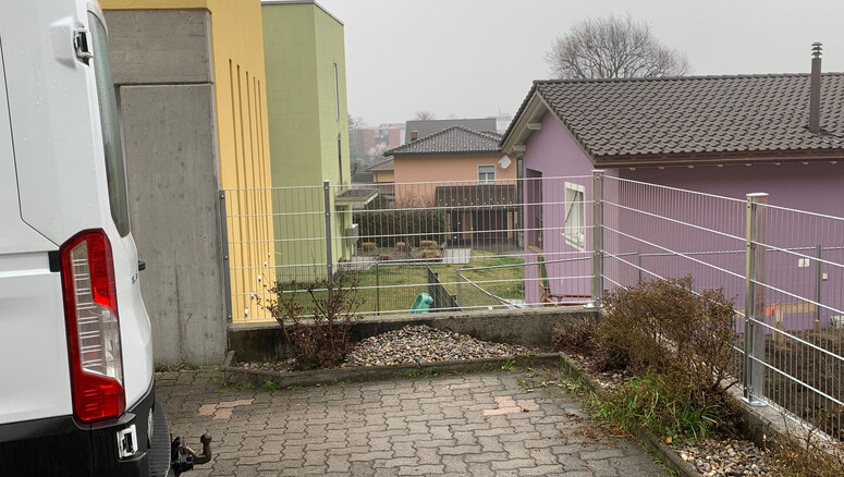 Clôture en panneau double fil de 2026 à 6528 Camorino Suisse de Zaunteam Engadin.