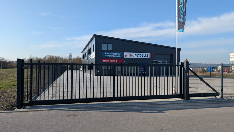 Automatische Tore aus dem 2024 in 74523 Schwäbisch Hall Deutschland von Zaunteam Schwäbisch Hall.