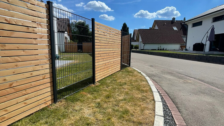 Protection brise-vue en bois de 2025 à 73568 Durlangen Allemagne de Zaunteam Fenzhöfe Oberwälden.