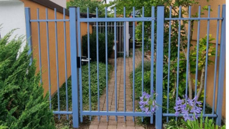 Stabgitterzaun aus dem 2025 in 70374 Stuttgart Deutschland von Zaunteam Fenzhöfe Oberwälden.