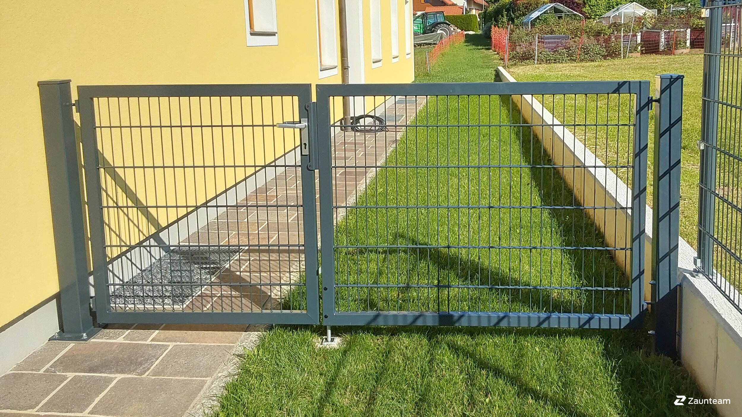 Doppelstabmattenzaun aus dem 2023 in 8250 Vorau Österreich von Zaunteam Oststeiermark.