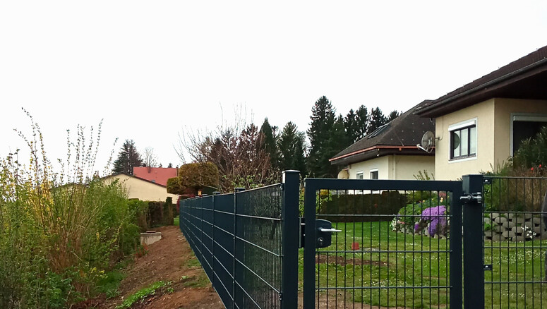 Doppelstabmattenzaun aus dem 2025 in 8230 Hartberg Österreich von Zaunteam Oststeiermark.