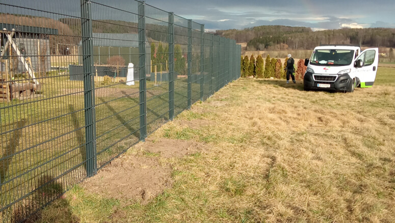 Doppelstabmattenzaun aus dem 2025 in 8232 Grafendorf Österreich von Zaunteam Oststeiermark.