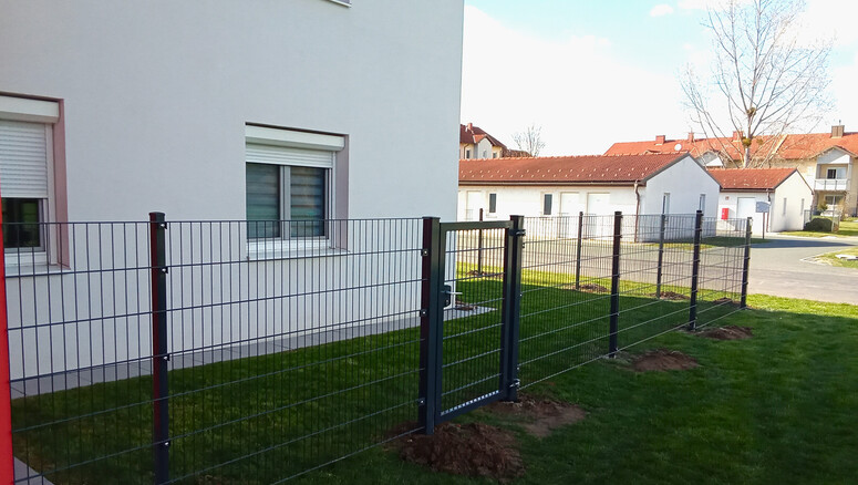 Doppelstabmattenzaun aus dem 2025 in 7412 Wolfau Österreich von Zaunteam Oststeiermark.