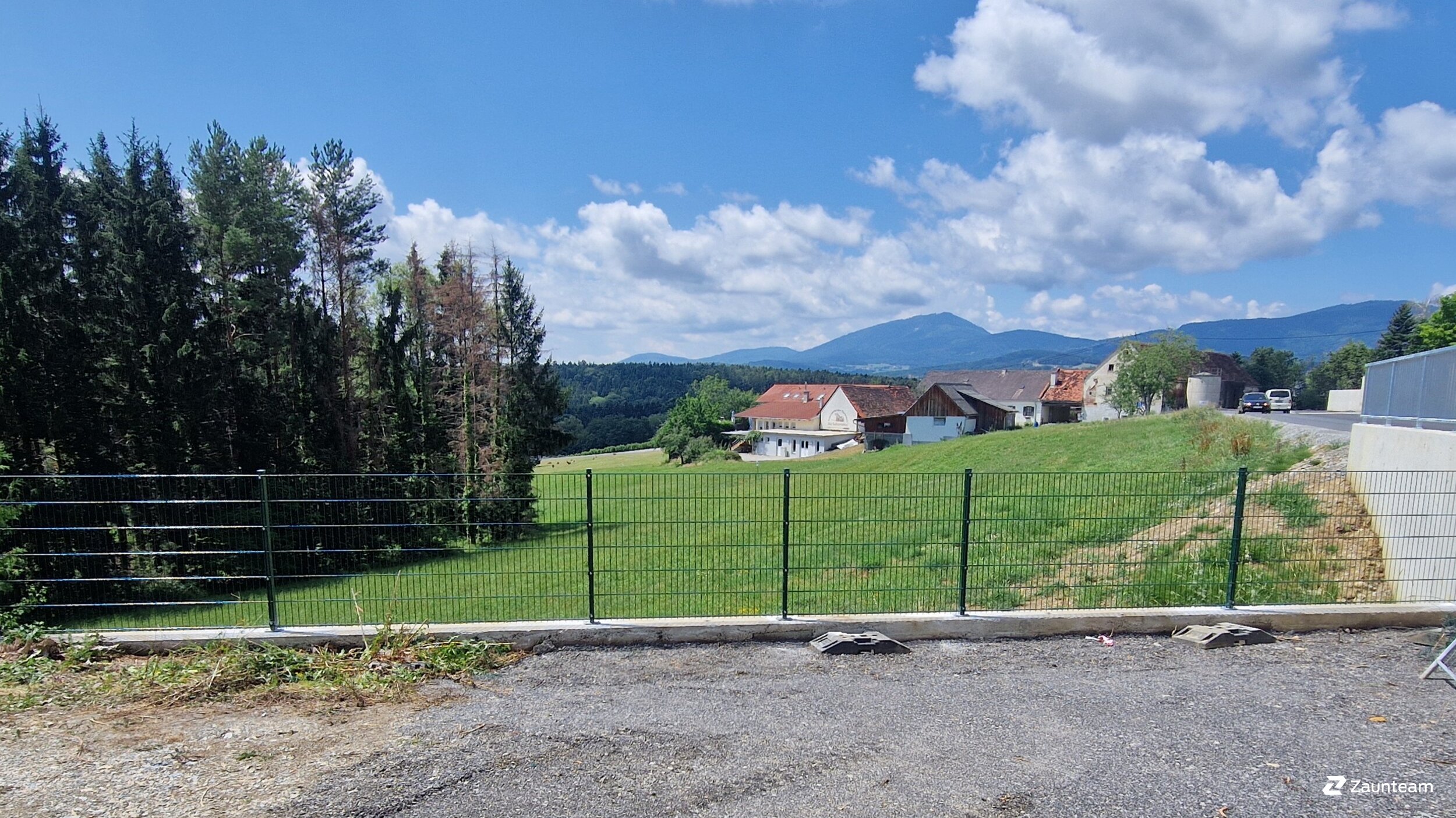 Doppelstabmattenzaun aus dem 2026 in 8160 Weiz Österreich von Zaunteam Oststeiermark.