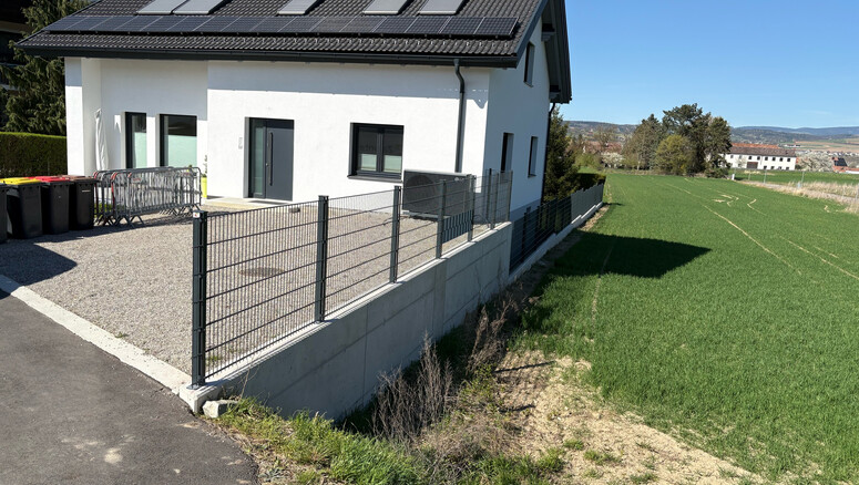 Doppelstabmattenzaun aus dem 2026 in 3380 Ornding  Österreich von Zaunteam Haunschmid.