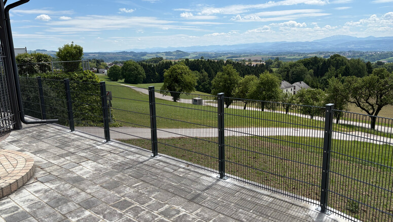 Doppelstabmattenzaun aus dem 2026 in 3321 Kollmitzberg Österreich von Zaunteam Haunschmid.