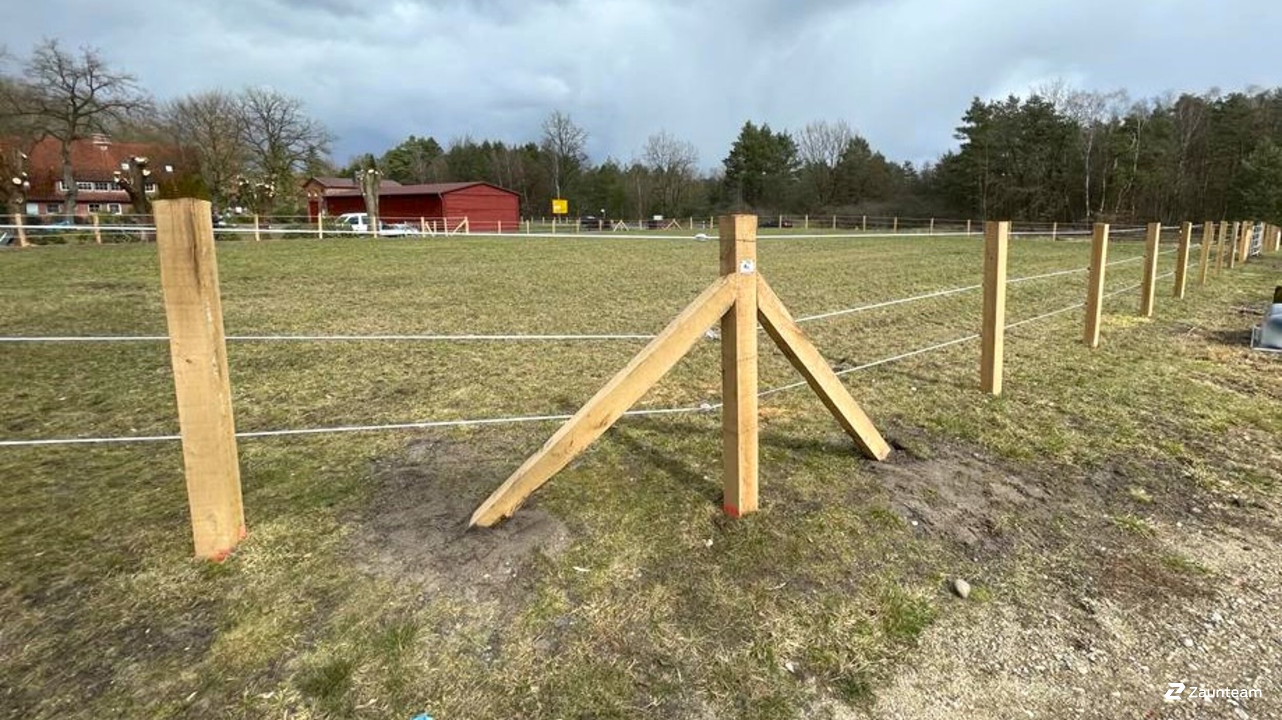 Elektrozaun für Nutztiere aus dem 2023 in 38524 Sassenburg Deutschland von Zaunteam Südheide-Altmark.