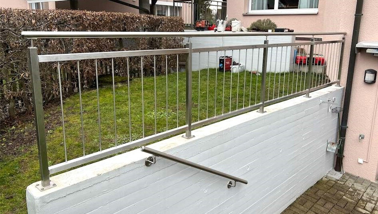 Garde-corps et main-courantes de 2024 à 8604 Volketswil Suisse de Zaunteam Zürich Oberland GmbH.