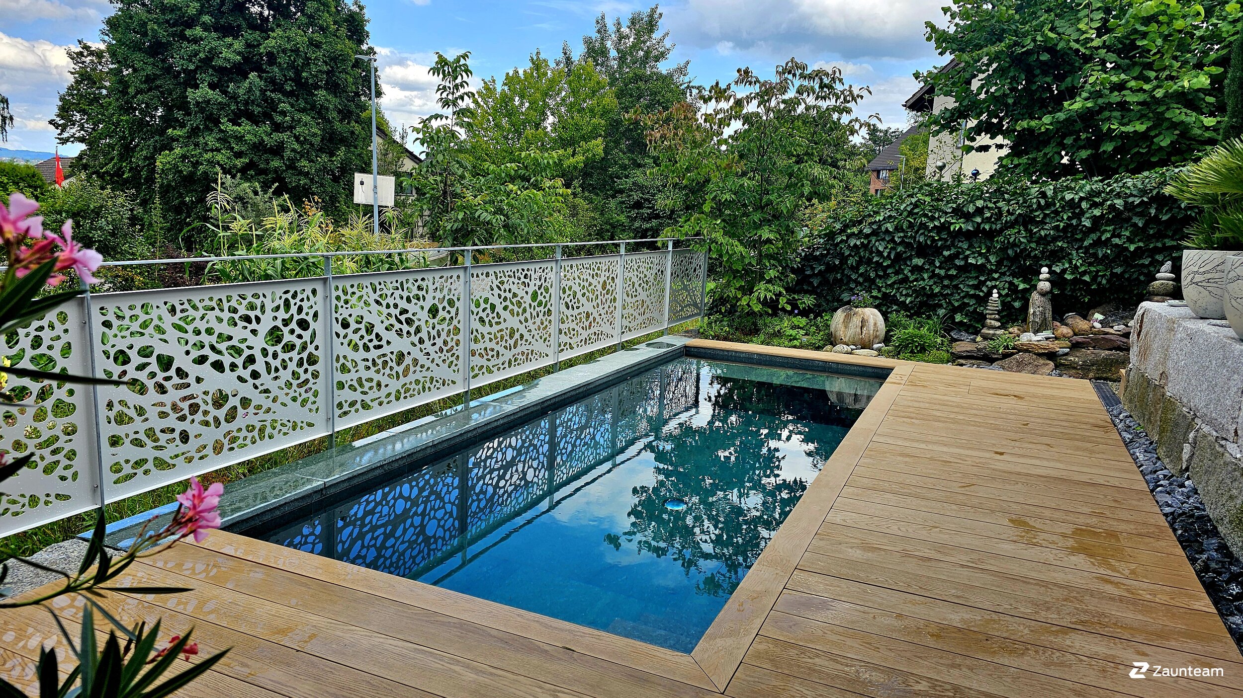 Geländer und Handläufe aus dem 2025 in 8124 Maur Schweiz von Zaunteam Zürich Oberland.