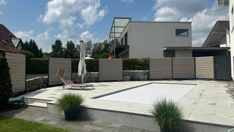 WPC Sichtschutz aus dem 2025 in 8340 Hinwil Schweiz von Zaunteam Zürich Oberland.