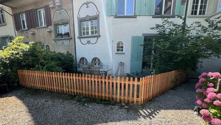 Clôture en lattes de 2025 à 8123 Ebmatingen Suisse de Zaunteam Zürich Oberland.