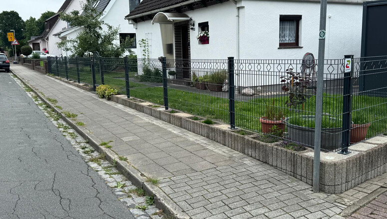 Deko-Doppelstabmattenzaun aus dem 2025 in 21682 Stade Deutschland von Zaunteam Stade-Geestland.