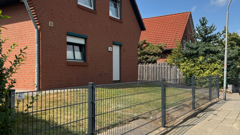 Doppelstabmattenzaun aus dem 2026 in 21698 Harsefeld Deutschland von Zaunteam Stade-Geestland.
