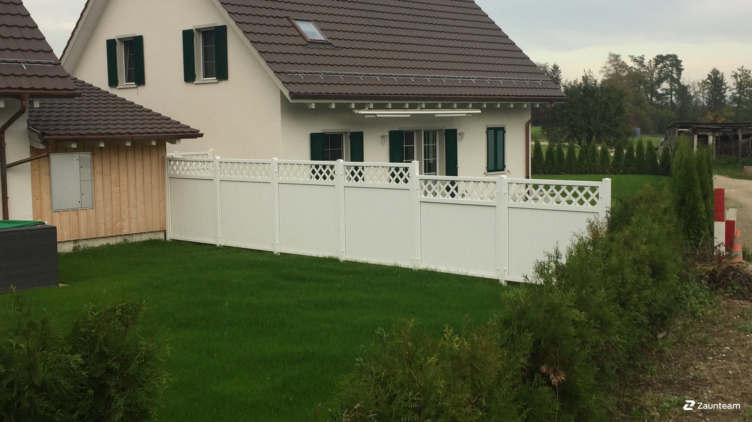 Kunststoff Sichtschutz aus dem 2019 in 8455 Rüdlingen Schweiz von Zaunteam Neftenbach.