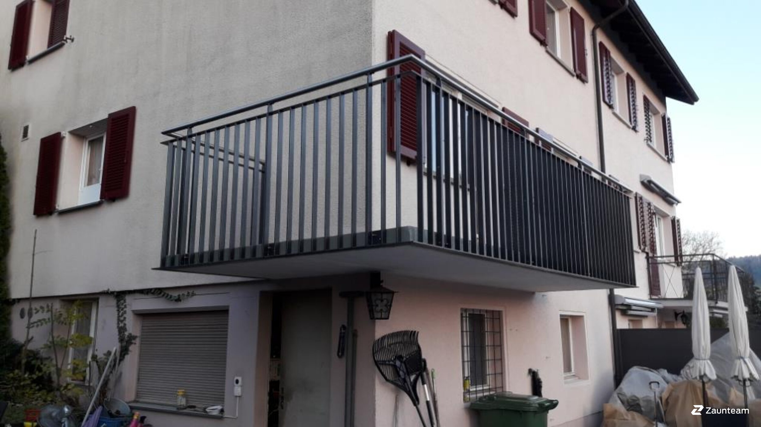 Geländer und Handläufe aus dem 2020 in 8352 Elsau Schweiz von Zaunteam Neftenbach.