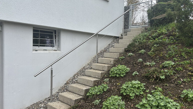 Geländer und Handläufe aus dem 2025 in 9650 Nesslau Schweiz von Zaunteam Neftenbach.