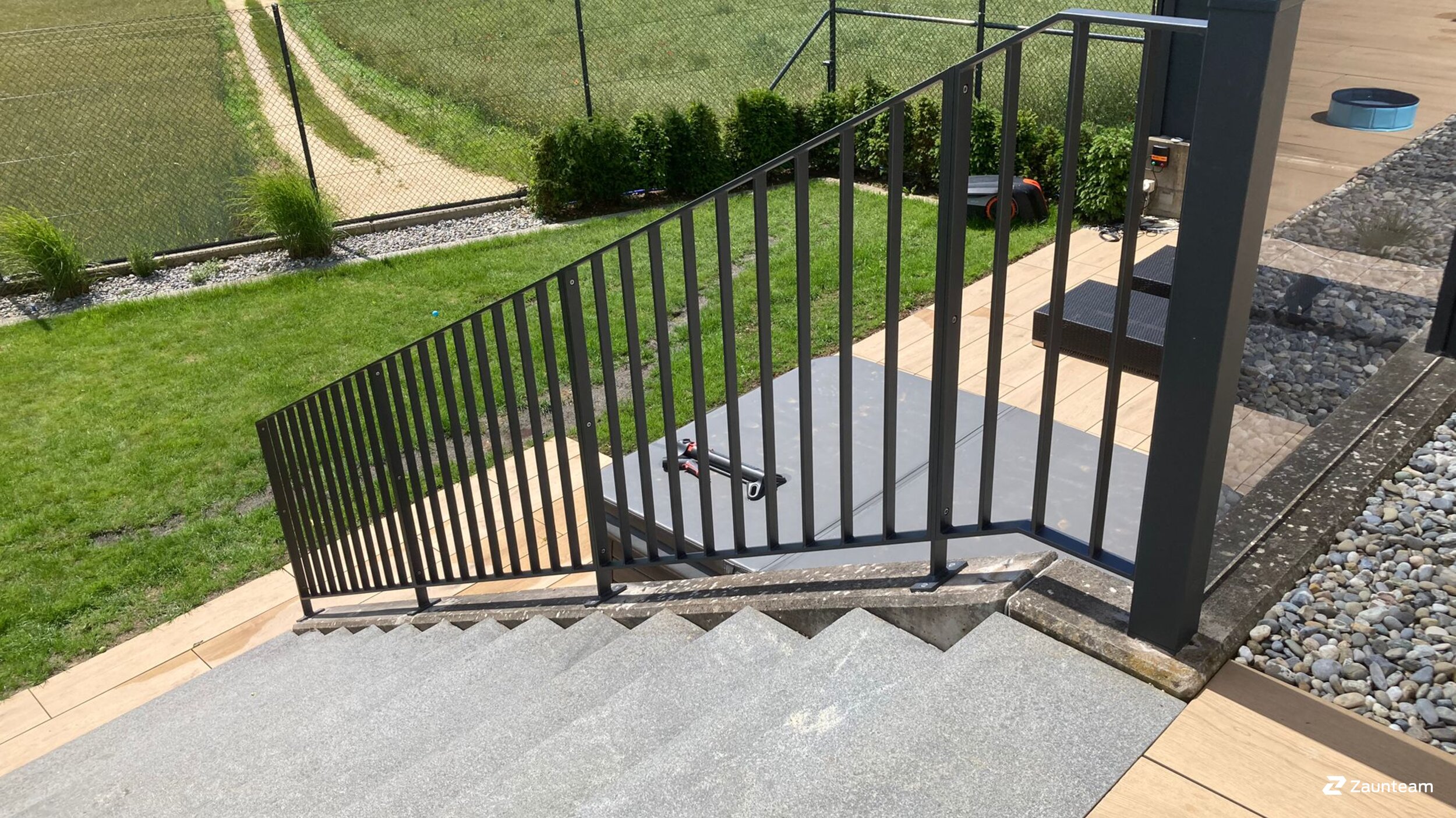 Geländer und Handläufe aus dem 2025 in 8234 Stetten Schweiz von Zaunteam Neftenbach.